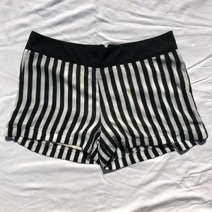 Blu Pepper Black and white pin striped shorts